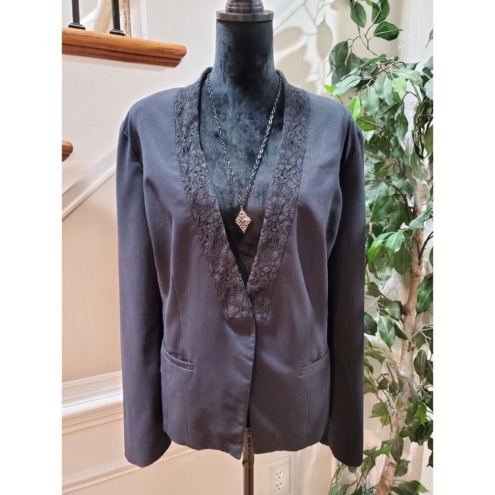 Lane Bryant Women's Black Polyester Single Breasted Long Sleeve Jacket Blazer 24